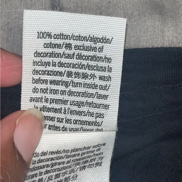 EUC VS PINK Crewneck L/S Shirt - Black - Sz Medium - Picture 9 of 11